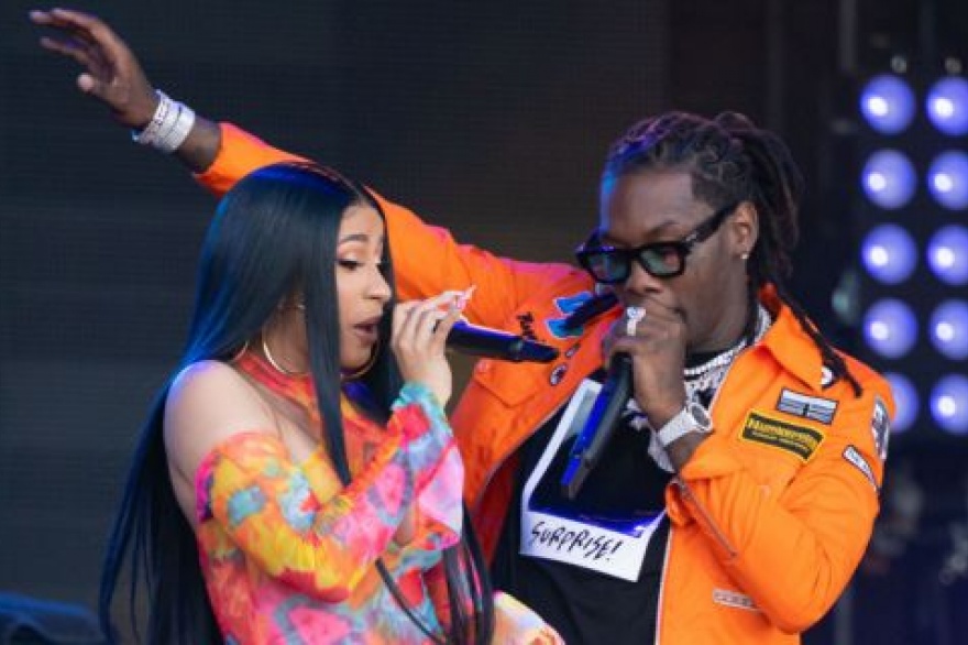 Offset & Cardi B dejaron volar las letras de 'Clout'