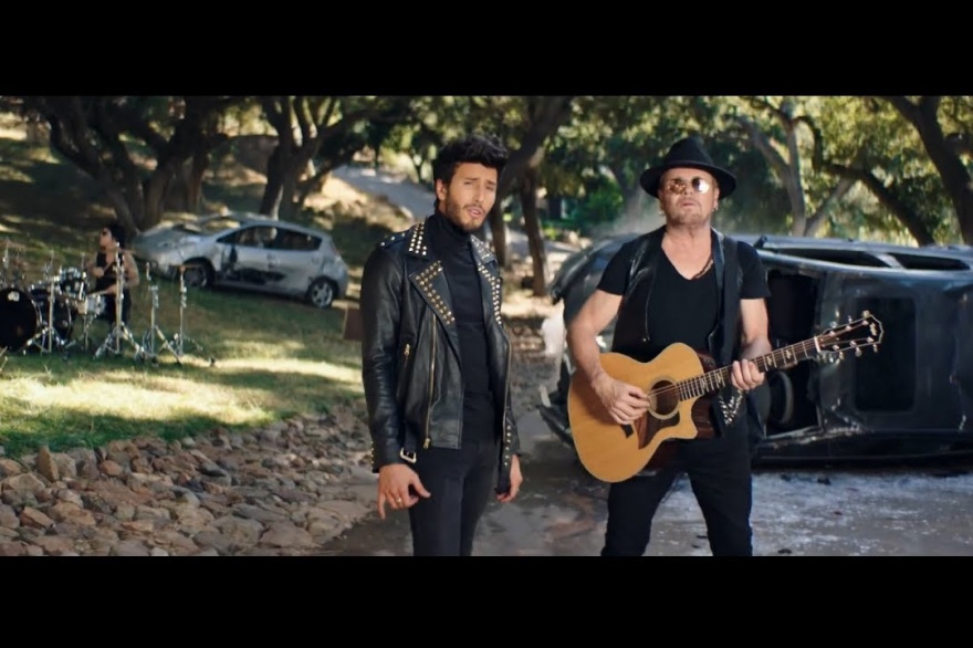 Mana, Sebastian Yatra - No Ha Parado De Llover