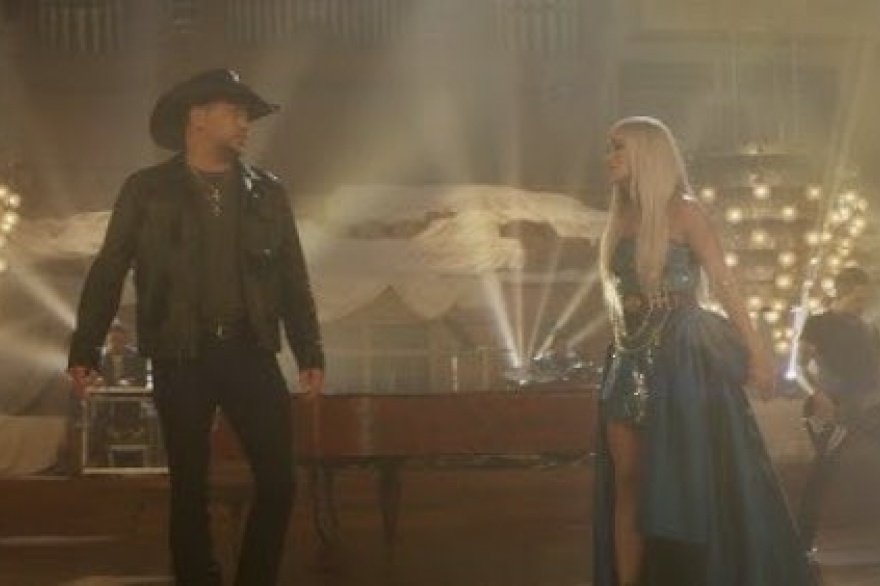 Las estrellas country Jason Aldean y Carrie Underwood dieron vida a su duo