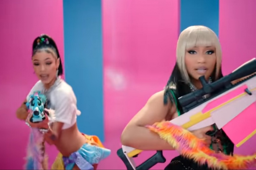 Mira a Coi Leray y Nicki Minaj en el video musical Blick Blick!