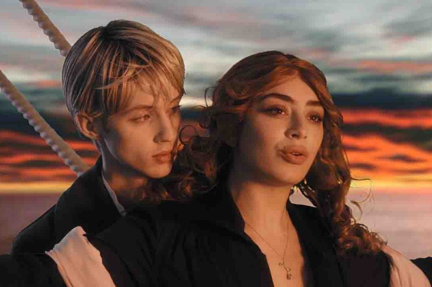 Charli XCX & Troye Sivan vuelven a '1999' en su nostálgico vídeo