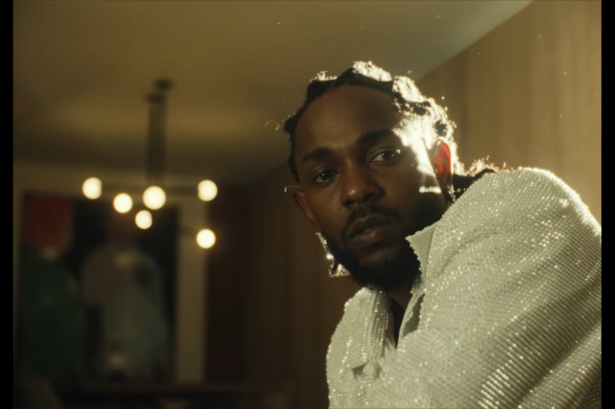 Kendrick Lamar dejo caer las imagenes para Rich Spirit