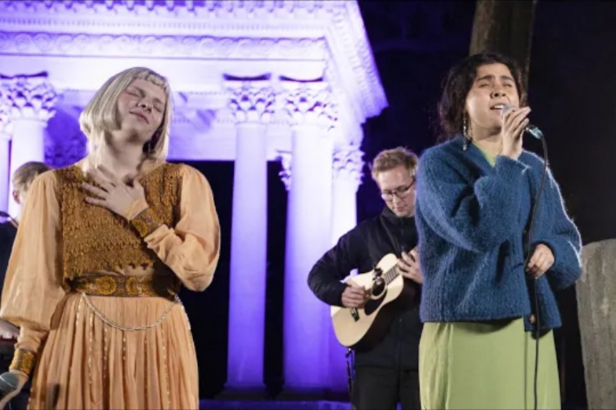 El ritmo y las voces de Silvana Estrada y Aurora se entrelazan en una pasion, la musica