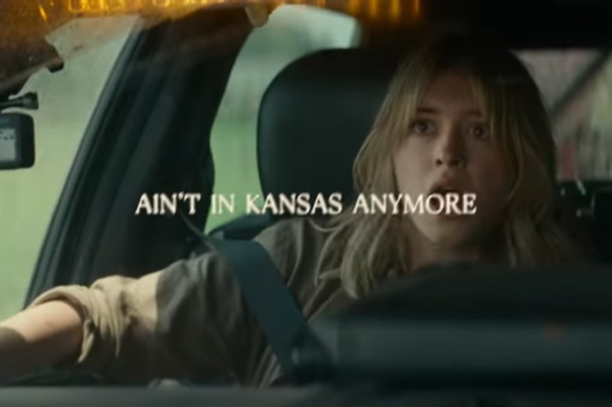 Miranda Lambert - Ain't in Kansas Anymore