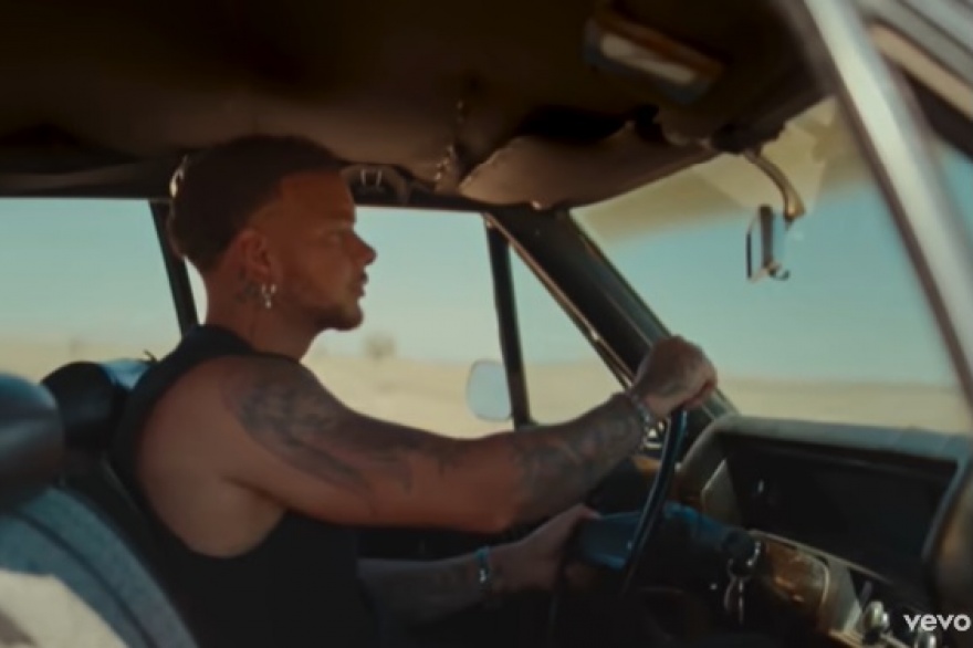 Kane Brown le da un toque de emocion a la vida: Backseat Driver