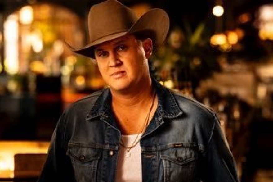 Jon Pardi avanza con un enfoque renovado en su proximo lanzamiento