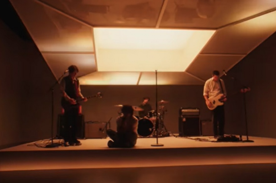 Carolina Durante dejo salir Normal en vivo