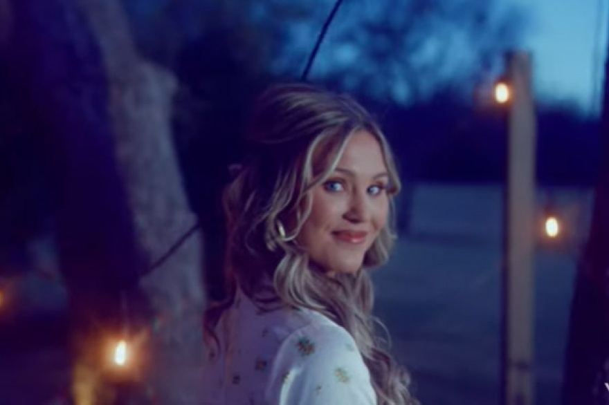 Karissa Ella le puso imagenes a Last Call Cowboy