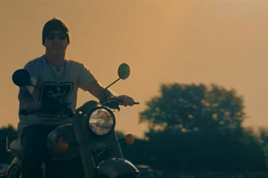 Rolo Sartorio rockea perdido en Buenos Aires