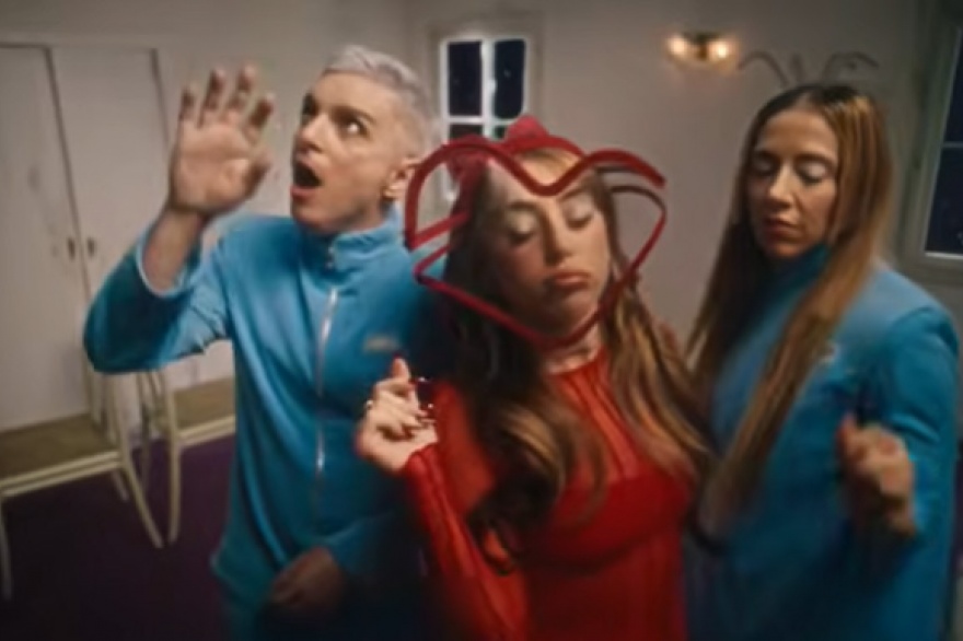 Miranda! y Nicki Nicole cantan sobre una relacion que se enfria: Hace Rato