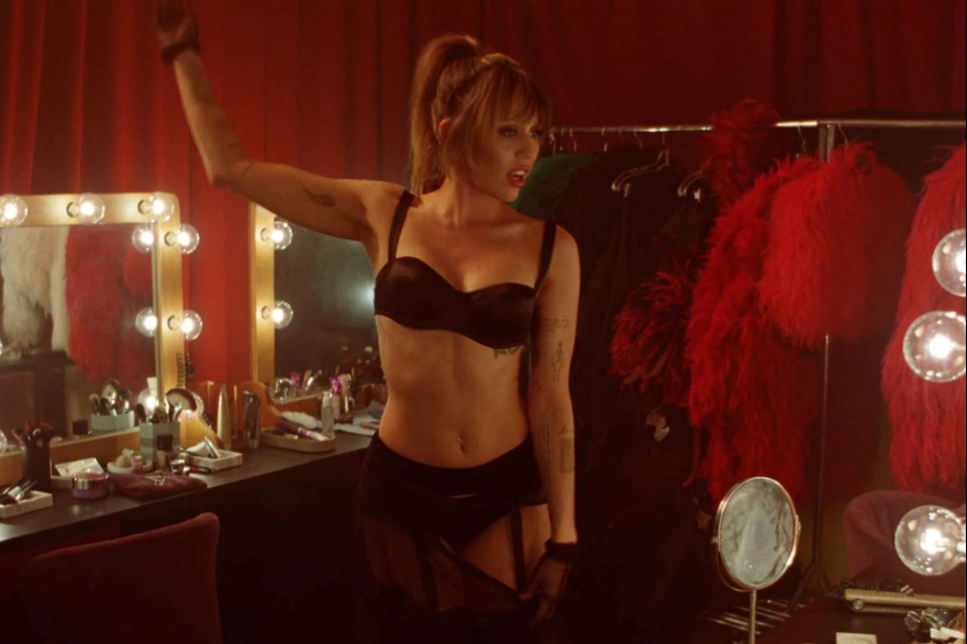 Miley Cyrus y un nuevo capitulo con Something Beautiful