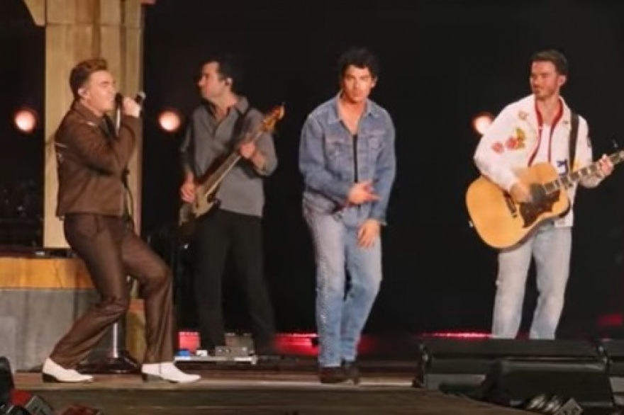 Un reencuentro de los Jonas Brothers con Jesse McCartney