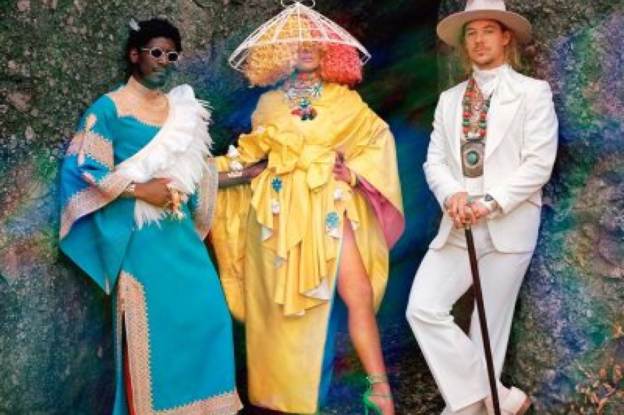 Sia, Diplo y Labrinth -LSD- Audio