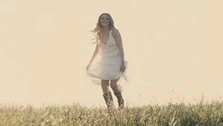 Carly Pearce le da un toque distinto a su carrera musical