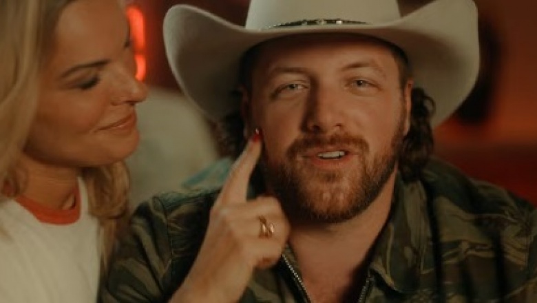 Matt Lang - She Stole My Truck