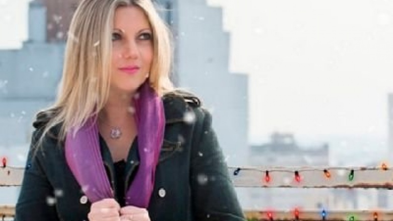 Jimena Arroyo aporta The Weirdos Song a la pelicula Air Shift