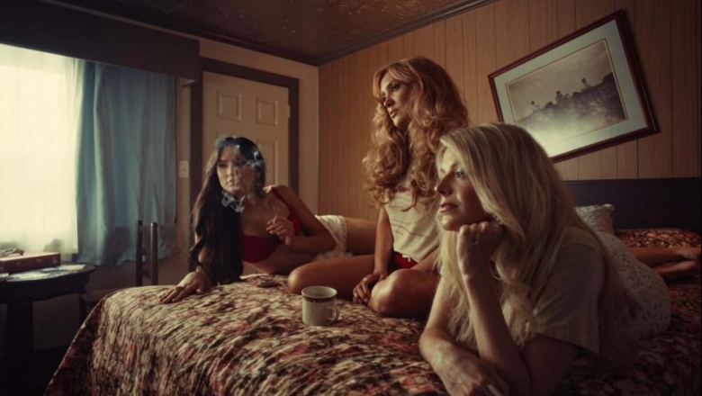 Carter Faith, Laci Kaye Booth y Baby Nova presentan “Pearl Handled Pistol”