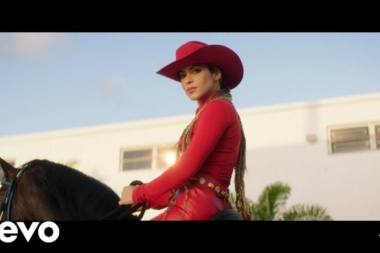 Shakira dejo caer una fogosa colaboracion con Fuerza Regida: El Jefe