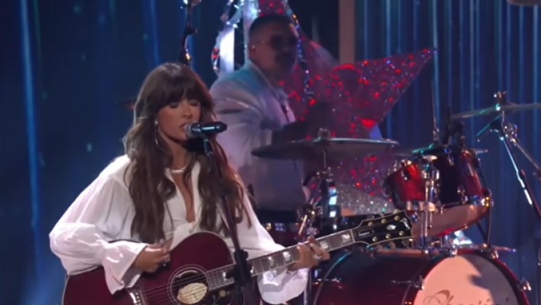 Revive el momento de Ella Langley en los premios CMA