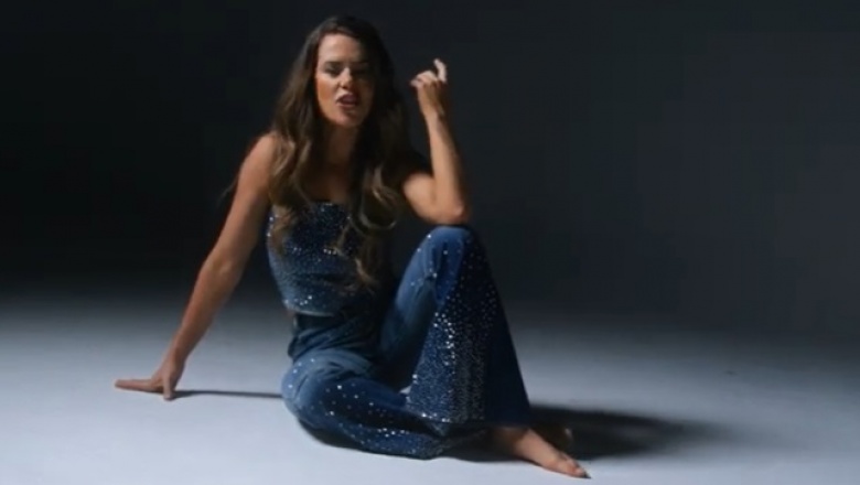 Tori Darke - Build Me A Man