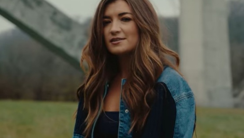 Tenille Townes - Auld Lang Syne