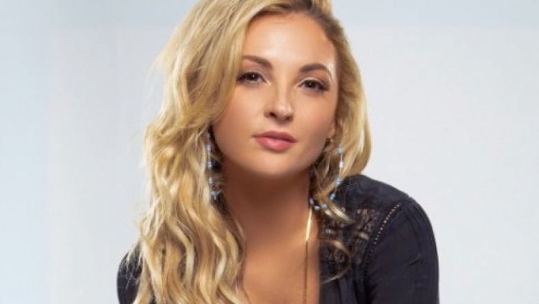 La artista country Karen Waldrup sigue creciendo en su carrera musical