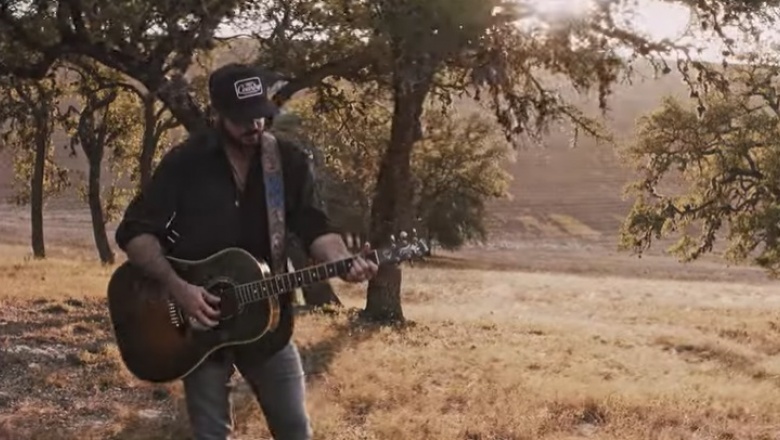 Wade Bowen - A Guitar, A Singer, and A Song