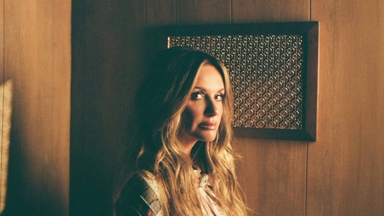 Carly Pearce le puso imagenes a una audaz historia: Church Girl