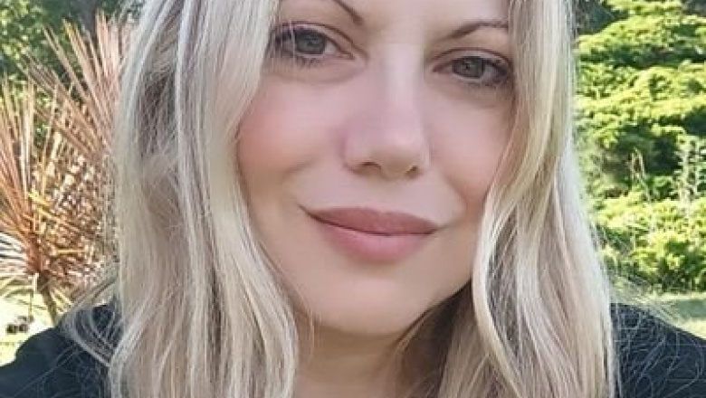 Jimena Arroyo rockea Dancing With Myself