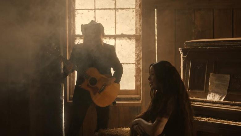 Billy Ray Cyrus junto a Noah y Braison Cyrus estrenan el video de “On Our Way Along”