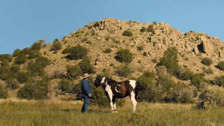 Struggle Jennings amplía la historia visual de su disco Last Name