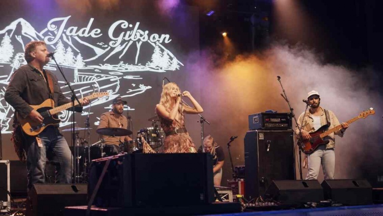 Jade Gibson llevó “Smoke Me Out” a CMC Rocks Queensland