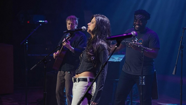 Kassi Ashton presenta una versión en vivo de “Bitches” desde Nashville