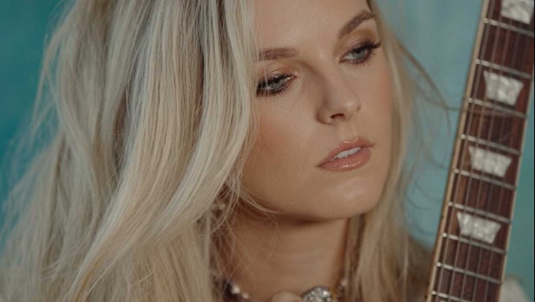 Karley Scott Collins se libera con un adiós