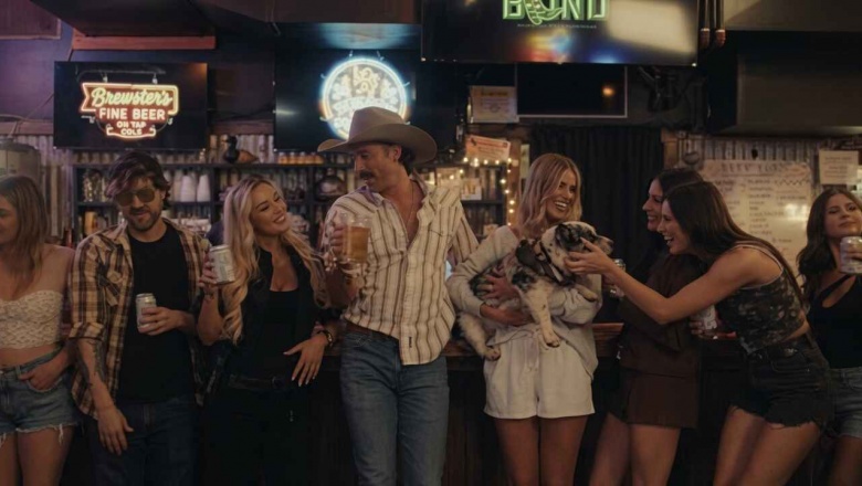 Riley Green lleva el humor de “Think As You Drunk” a la pantalla