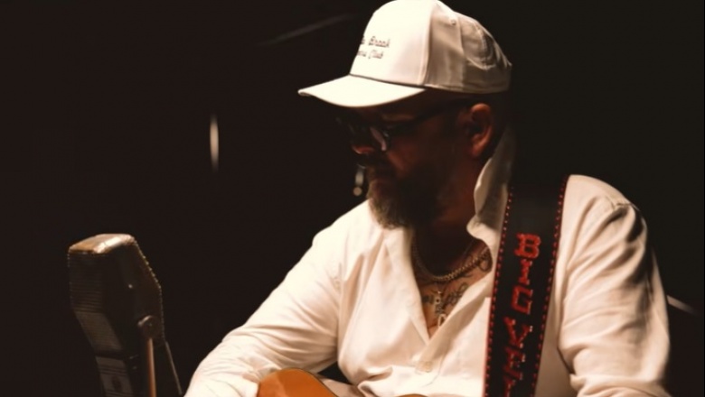 Paul Cauthen presenta el video de “Cigarettes and Billy Graham”