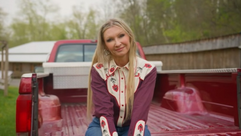 Rebekah Snyder celebra la vida en un pueblo
