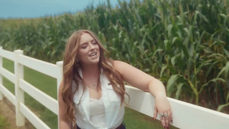 SJ McDonald combina encanto country y orgullo rural en “Dairy Queen”