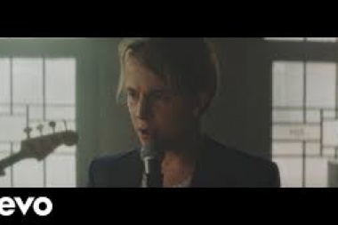 Tom Odell 'Go Tell Her Now'