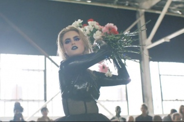 Kiiara 'Open My Mouth'