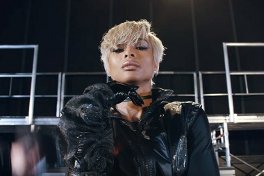 Ciara -Set- junto a The Lab