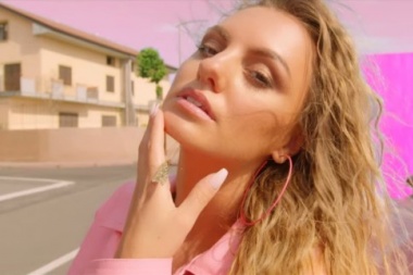 Alexandra Stan - I Think I Love It