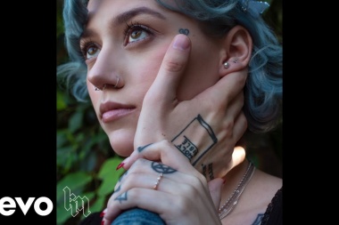 Kailee Morgue libero las imagenes de su nuevo single Knew You