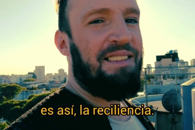 Chucky de Ipola junto a Las Pastillas del Abuelo en Dame Algo