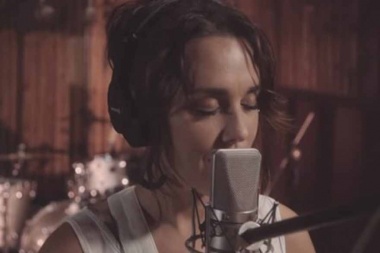 Zaz 'Demain c'est toi'