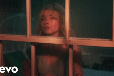 Sabrina Carpenter expresa lo que siente en Skin