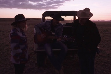 Jack Ingram, Miranda Lambert, Jon Randall - In His Arms