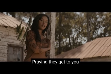 Conmovedor video de Ruth B para Paper Airplanes