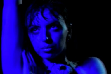 Rebecca Black sexy, bella en su historia de celos, Sick To My Stomach