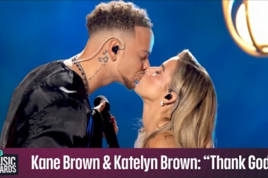 Enamora escuchar la cancion Thank God de Kane Brown y Katelyn Brown